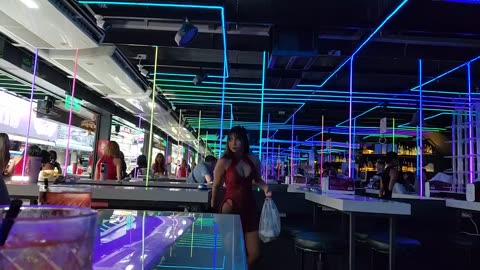 ILLEGAL TOUR GUIDE ALCOHOLIC PATTAYA BELLENDS