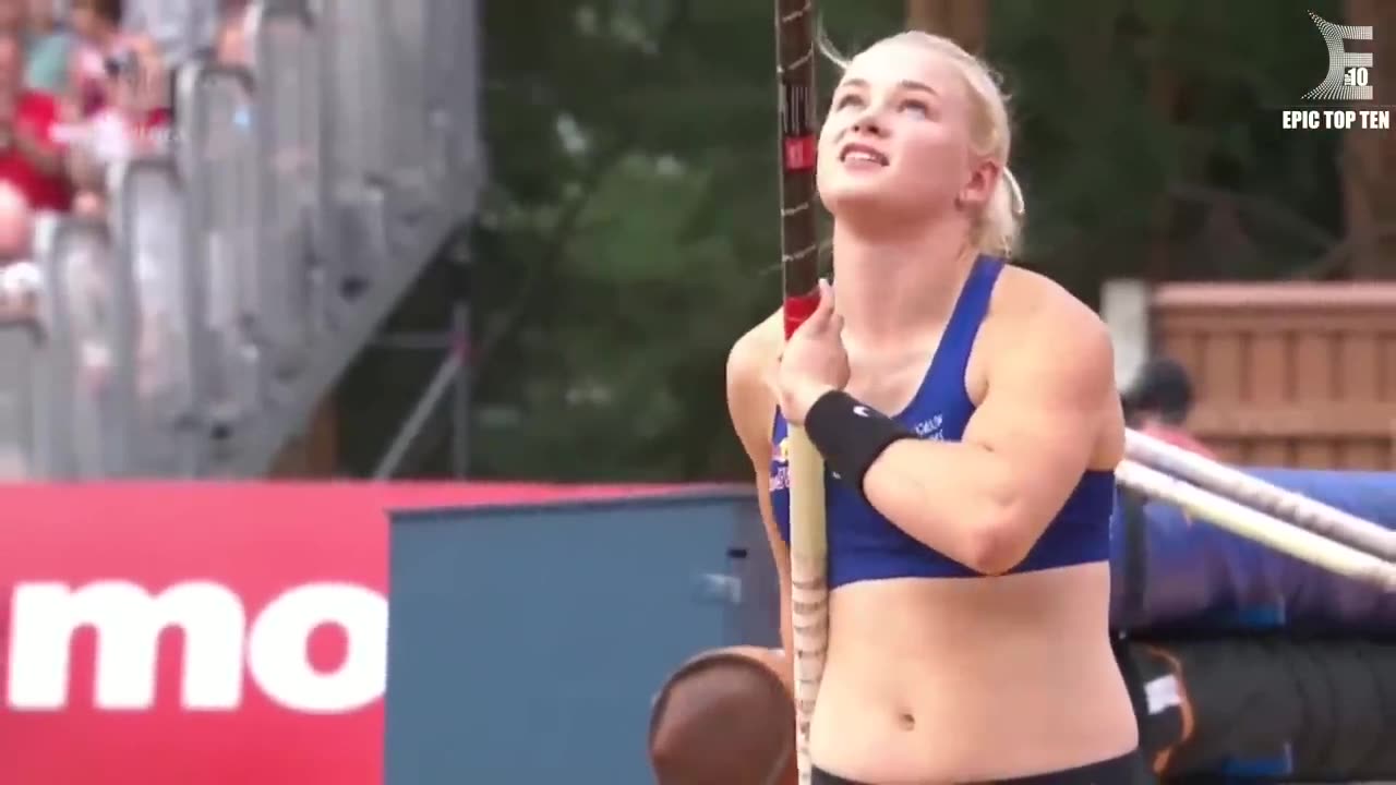Top 10 Hottest Female Pole Vaulters
