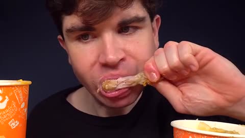 MUKBANG POPEYES FRIED CHICKEN & CRISPY CHICKEN BURGERS CHICKEN NUGGETS & FRIES WITH CHEESE_part4