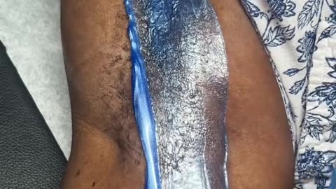 Underarm Waxing with Sexy Smooth Sexy Sapphire Hard Wax | @waxingqueenadventures Tutorial