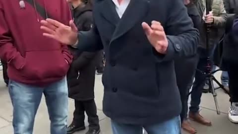 HCNN - THIS SHOULD ANGER EVERY AMERICAN🇺🇸 ...