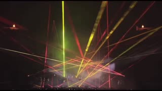 David Gilmour - “Comfortably Numb” (Live in 2016) Awesome