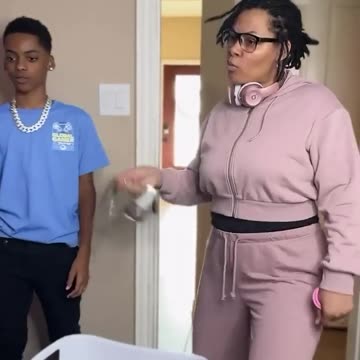 🎬 When Siblings Don’t Get Along 😂🩵