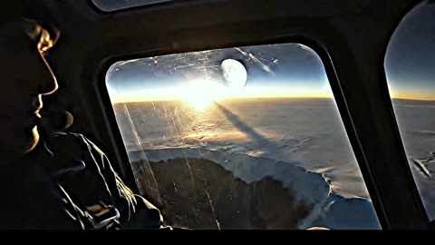 👽 the SUN ☀️ and the MOON 🌙 are right next to each other 🌎 your crazy 💯 🔥