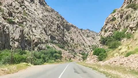 Driving tour at Hawraman, Dezli village, Iran.