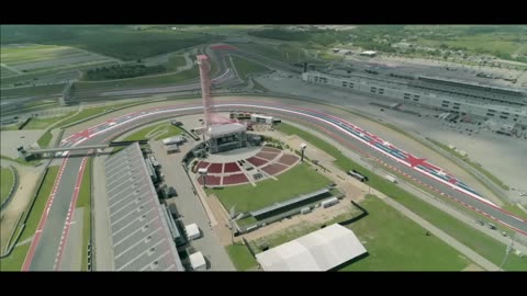 FIRST LOOK! Brad Pitt and Martin Brundle drive a McLaren F1 car at COTA