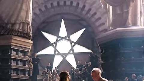 “Cersei Lannister: She Killed All Her Enemies in One Silent Explosion”