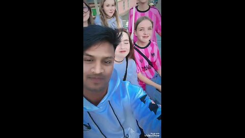 Mera Dost Russia ghumne ke liye jata hai😇❤