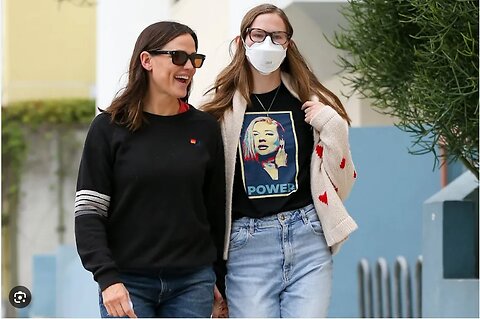 Ben Affleck and Jennifer Garner’s Daughter Delivers Cringe UN Speech on Masks, COVID Safety 