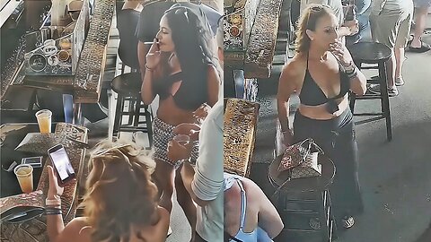 Candid Sexy Smoking Woman 692