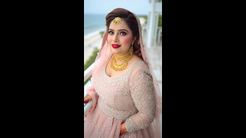 ✨ The Moment Her Eyes Completed the Look!