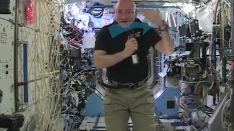 [Jul 9, 2017] International FAKE Station Green Screen #Flat Earth 2