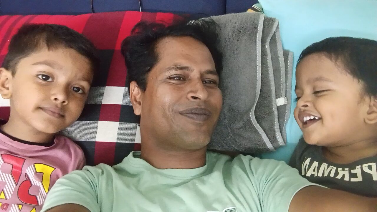 বাবা‌দের পাগলা‌মি
