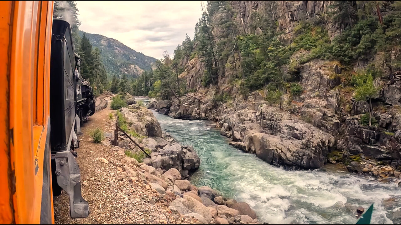 Van Life: Exploring Colorado's Majestic Mountains on the Durango to Silverton Train
