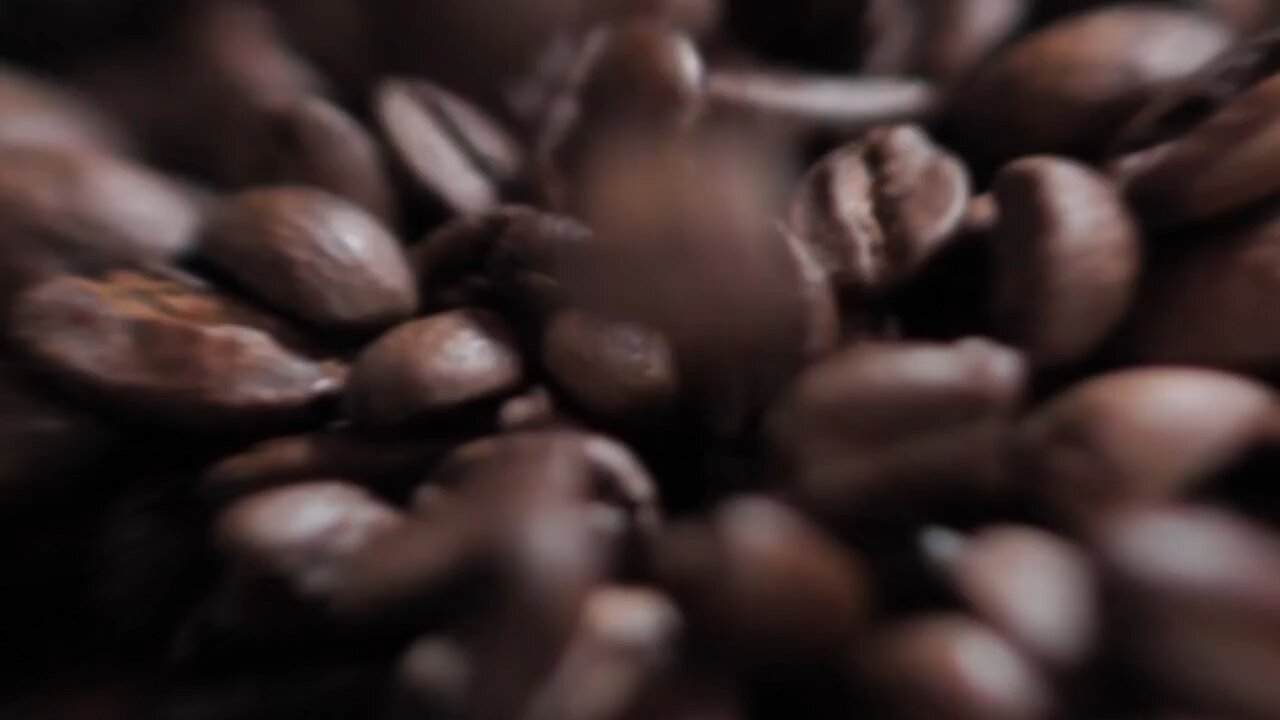 Video sequence of the coffee preparation process☕