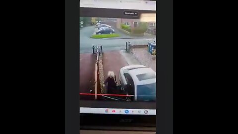 She got her car door stuck. She had two options. Which will she choose? 🚗💥😳