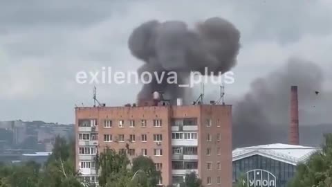 🔫🛩️ Ukraine Russia War | Russian Civilian Films Small Arms Fire & Ukrainian UAV Strike at Izh… | RCF