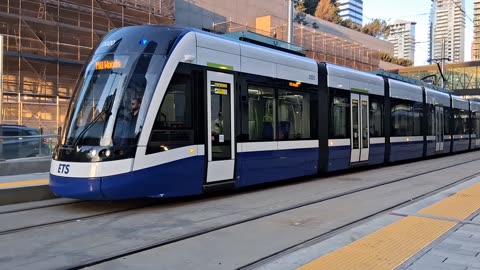 LRT EDMONTON'S NEW TRAIN
