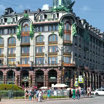 Alluring Saint-Petersburg