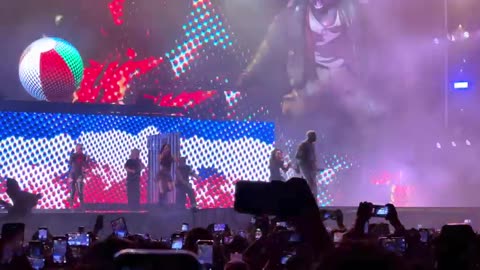 Live performace