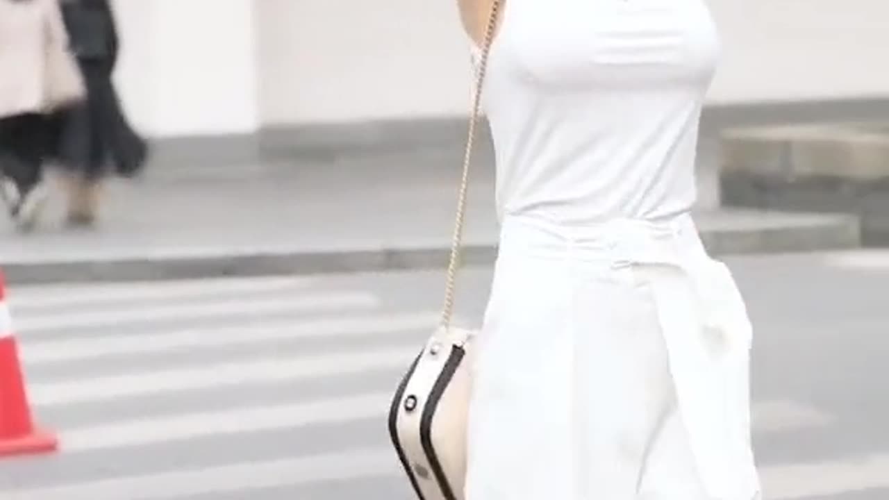 Người Đẹp Hoàng Chang