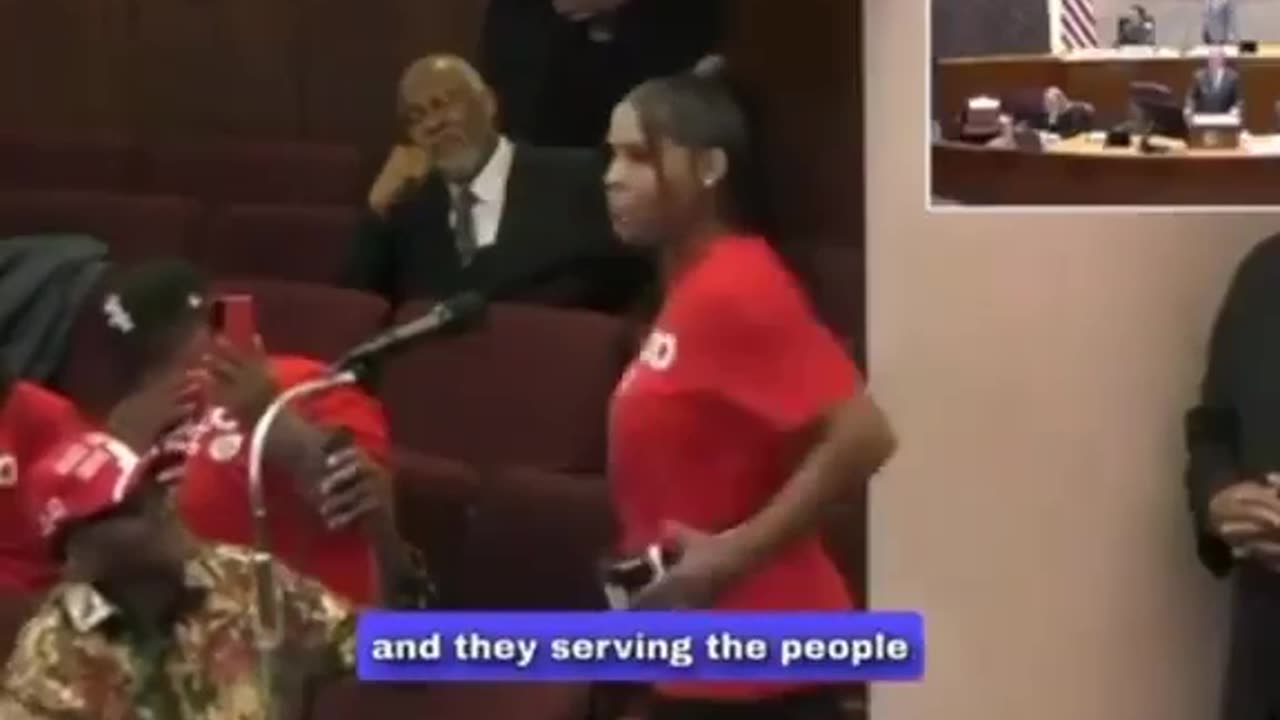 Woman goes SCORCHED EARTH on Chicago Mayor Brandon Johnson.