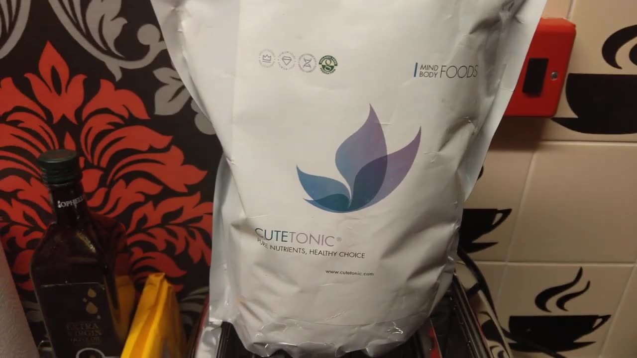 WHEAT GRASS🌾POWDER WHAT IS IT AND WHAT CAN IT DO. FULL OF VITAMINS, MINERALS & HEALTH BENEFITS💪🦴🏃🏋️