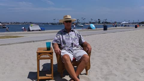 The Beach Captain in Time-Lapse. Verona Court Beach, Mission Bay, California. TL 032