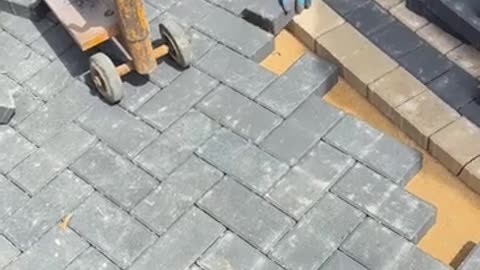 🤯✨ Man Crafts Perfect Stone Circle with Precise Cuts! | FeedMyCuriosity