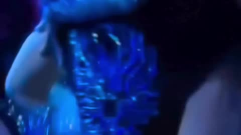 Jennifer Lopez Sparks Outrage After Kissing Dancers at AMAs 2025