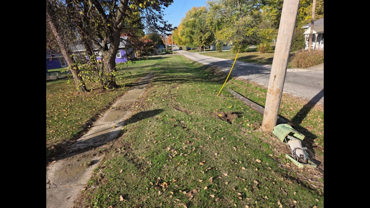 Early morning traffic accident leads to property damage and an arrest in Griggsville