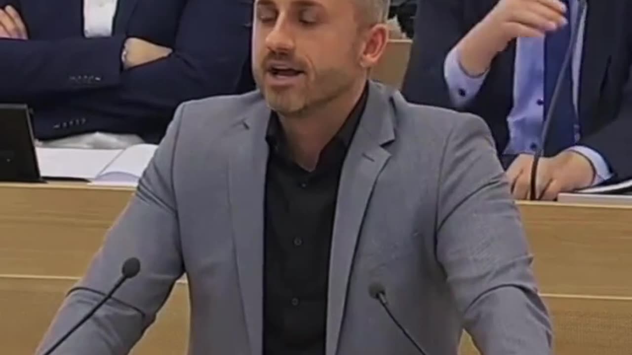 Ich wollte von den Kriegstreibern wissen, wer persönlich für Krieg bereit ist. Aber seht selbst…