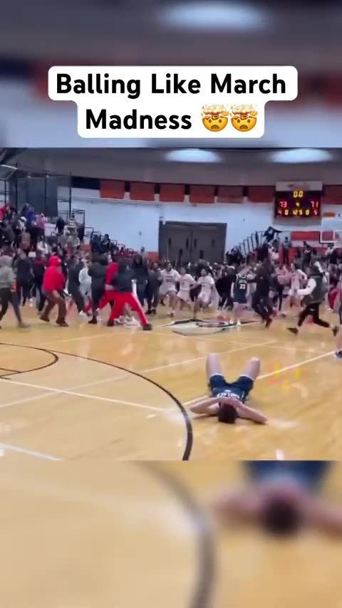 016. Balling like March Madness 🤯🤯Via (Nathaniel_Bott X) #shorts