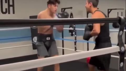 😡🥊 Boxer Beats His High School Bully in EPIC Revenge Fight! | FCN