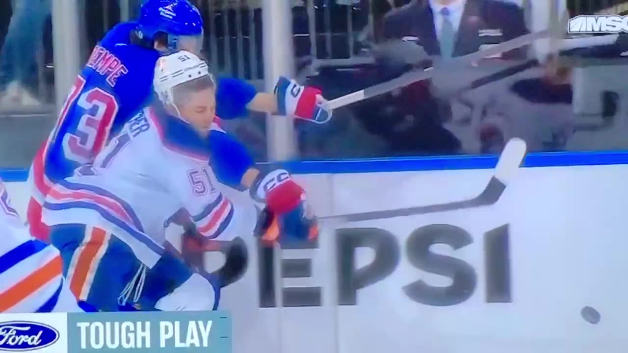 Rangers #73 Matt Rempe throws a Bow then gets a breakaway chance. 💪🏻😵💫🏒🥅