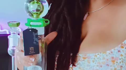 Phoenix Star Glycerin Bong Hands-on ❄️🔥 #bonggirl
