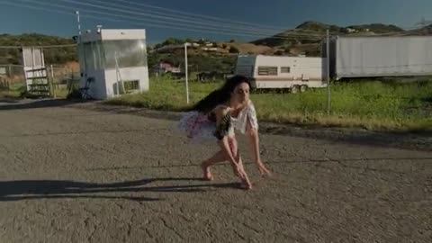 Viral: Charli xcx - party 4 u (official video)