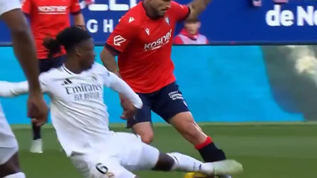 A dangerous high tackle by Eduardo Camavinga