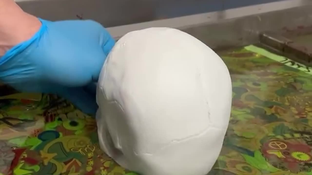 Hydro dipping skull