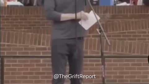 Muslim gets caught lying and then gets DESTROYED by Christian preacher