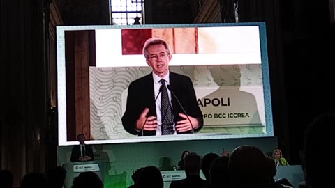 Sindaco di Napoli parla alle banche