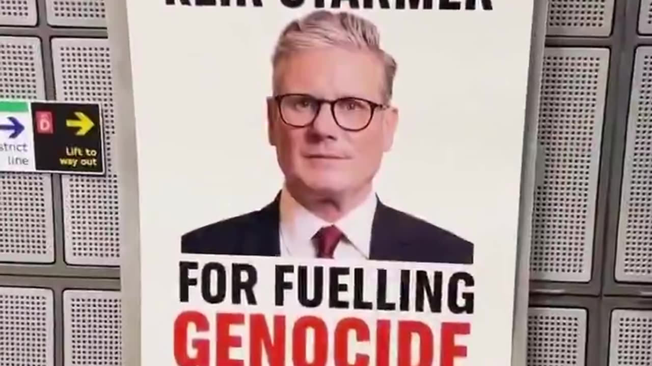 Foreign Secretary David Lammy at Westminster Station