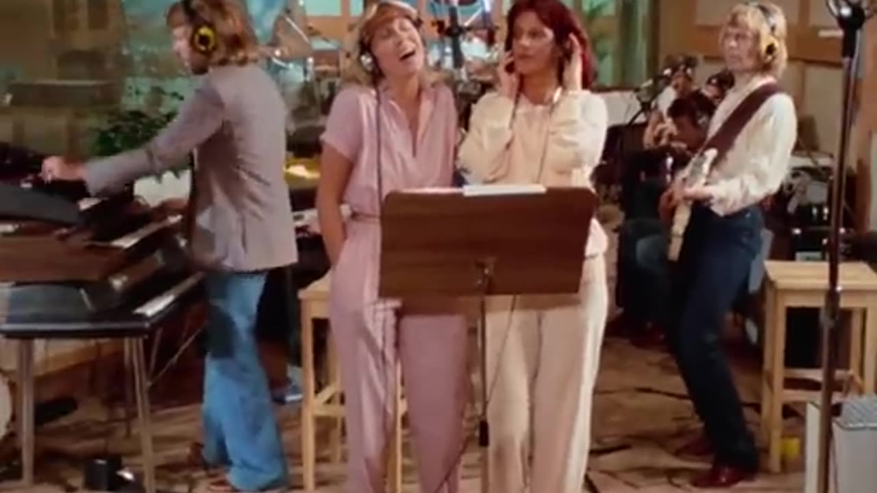 ABBA - Gimme! Gimme! Gimme! (A Man After Midnight)