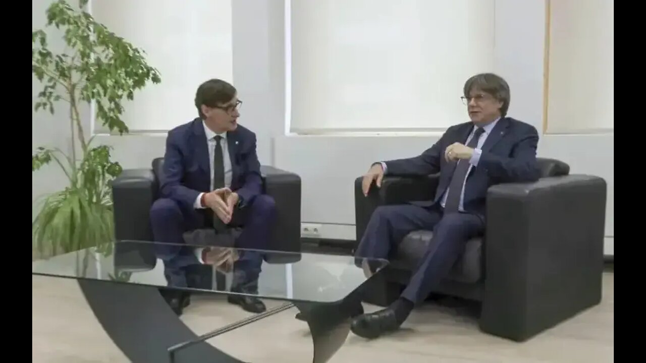 Salvador Illa (PSC-PSOE) se reúne con el prófugo de la Justicia Carles Puigdemont (1)