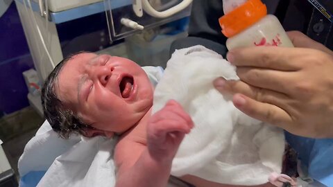 Cute Little Baby 🍼 Feeding Time 😘❤️ So Adorable & Sweet Moment #CuteBaby​ #FeedingTime