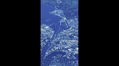 Jet d’Eau - 140m fountain in Geneva as well as Mont Blanc mountain in the alps #lovinglife