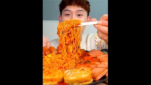 Spicy ramen, kimchi dumplings, luncheon meat, spicy cabbage, fried tofu rice balls