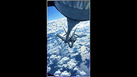 B-2 Bomber Refueling In the Air Learn How this Works
