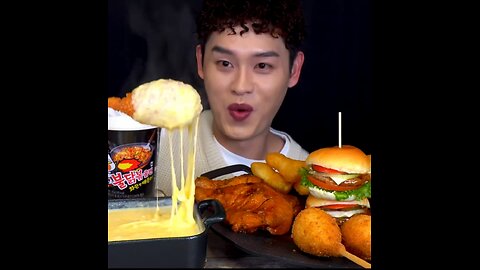 Spicy buldak Noodles with chicken legs, cheese Burger mukbang