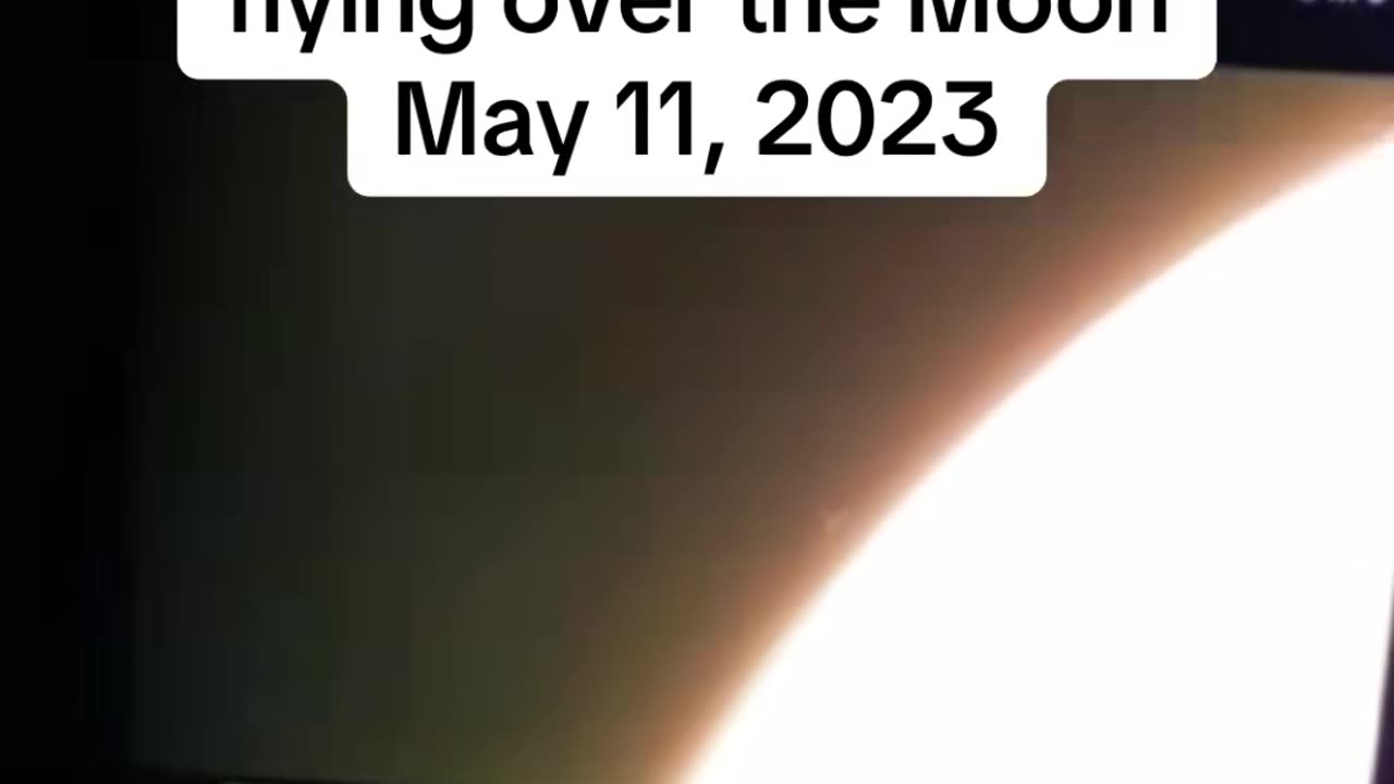 👽😱 The Government Doesn't Want You To See This UFO Sighting! | TheTruthAbove